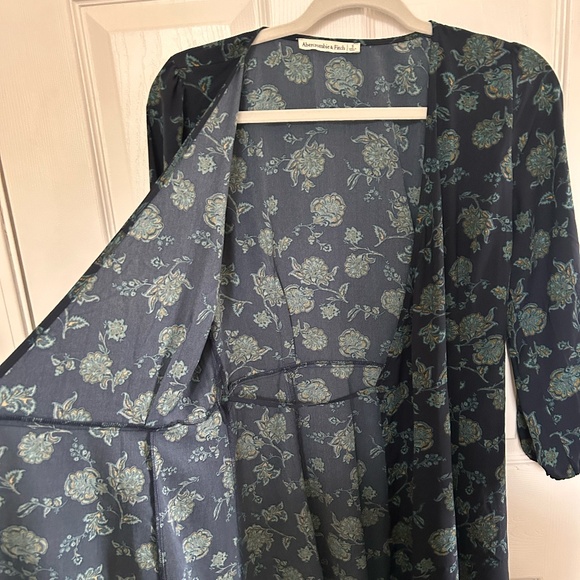 Abercrombie & Fitch Floral Wrap Mini Dress Women’s Small - Picture 5 of 6